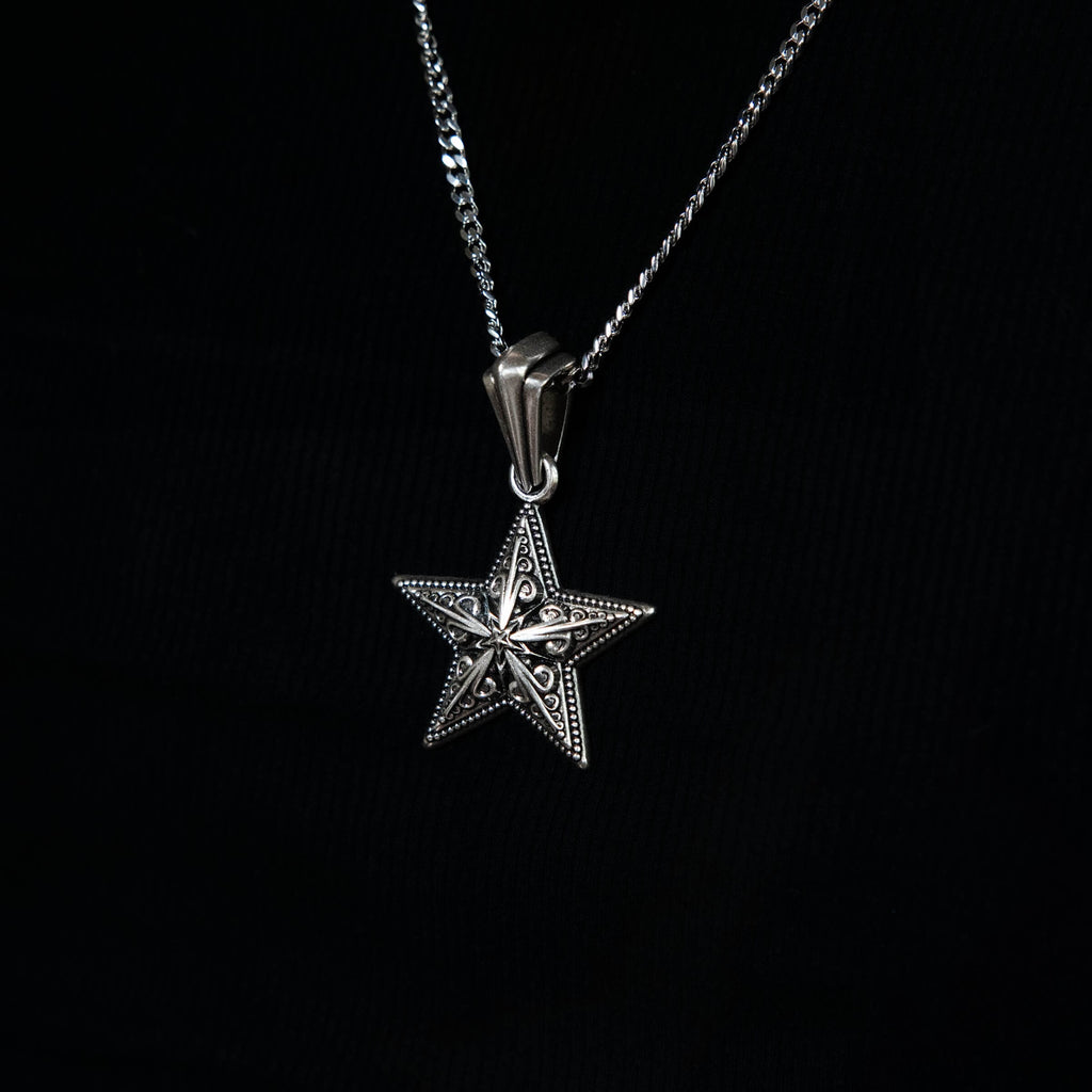 GLD Men Motivo Stella Pendant