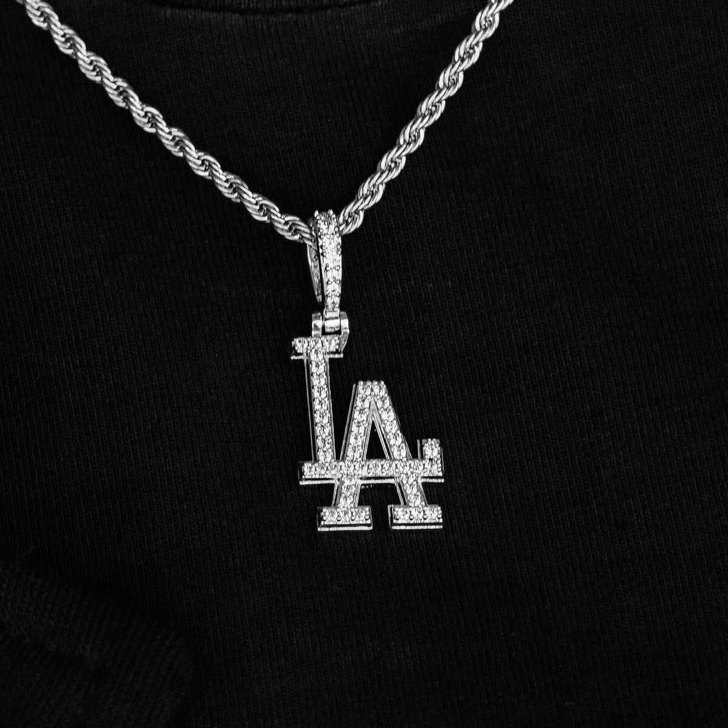 GLD PROMO - WOMEN Los Angeles Dodgers Micro Pendant in White Gold