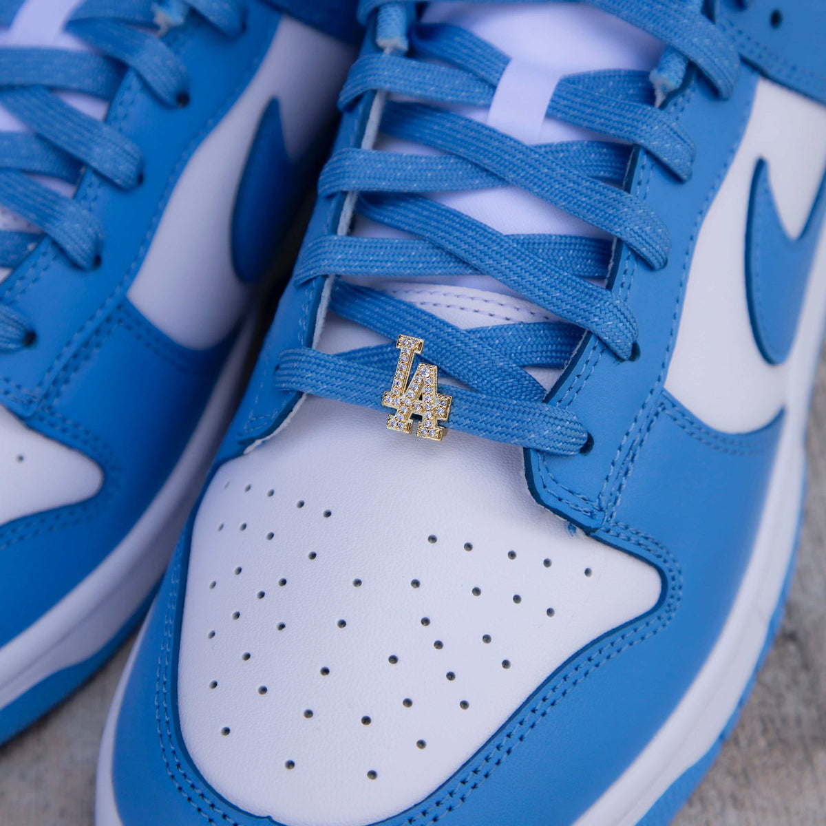 GLD PROMO - WOMEN Los Angeles Dodgers Shoelace Charm