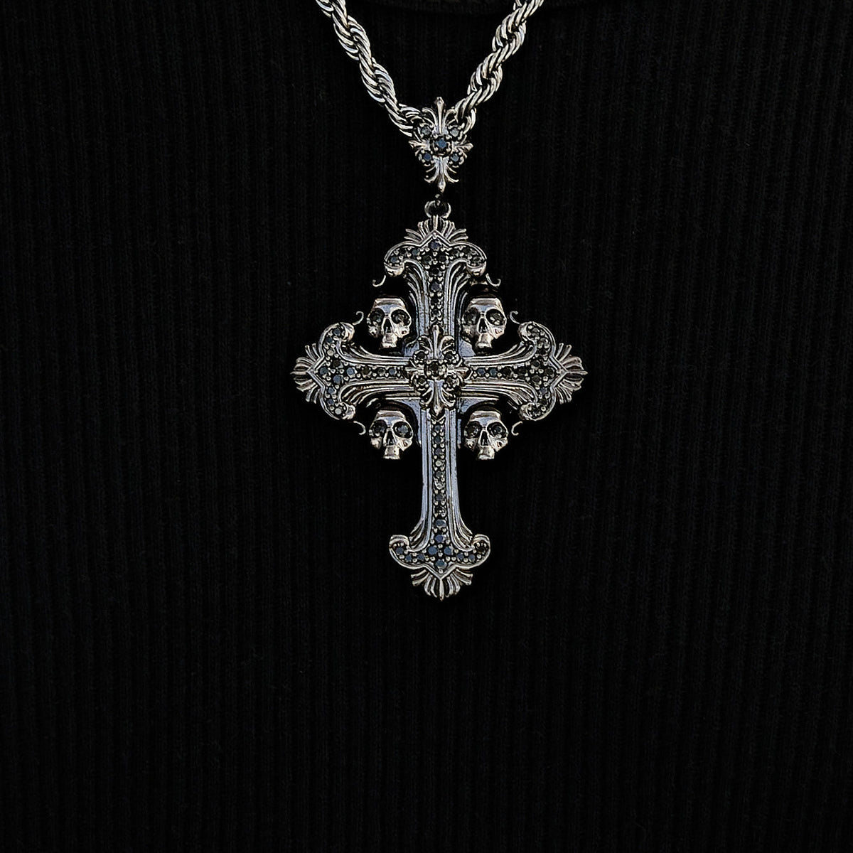 GLD Men Medieval Cross Black Stones Pendant in Black