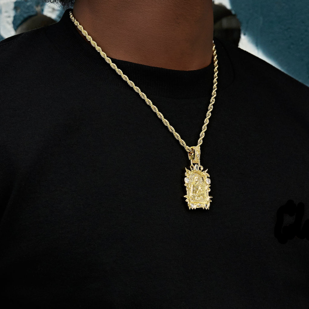 GLD Men Iced Medieval Madonna and Child Pendant in Yellow Gold