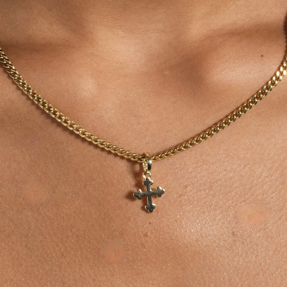 GLD PROMO - WOMEN Micro Simple Celtic Cross Pendant in Yellow Gold