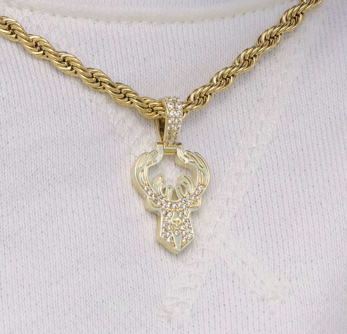 GLD PROMO 18k Vermeil Milwaukee Bucks Micro Pendant