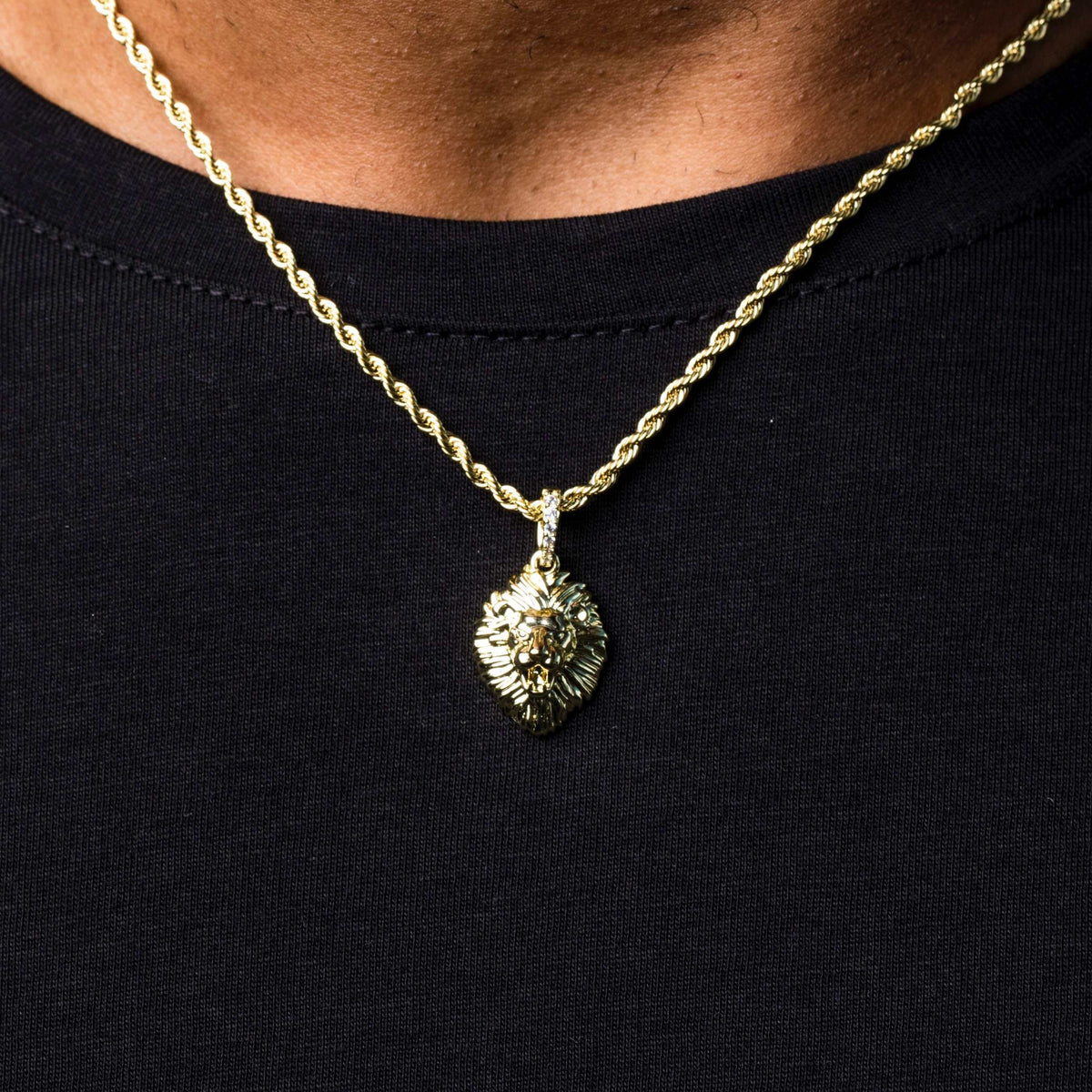 GLD Men Mini Lion Pendant in Yellow Gold