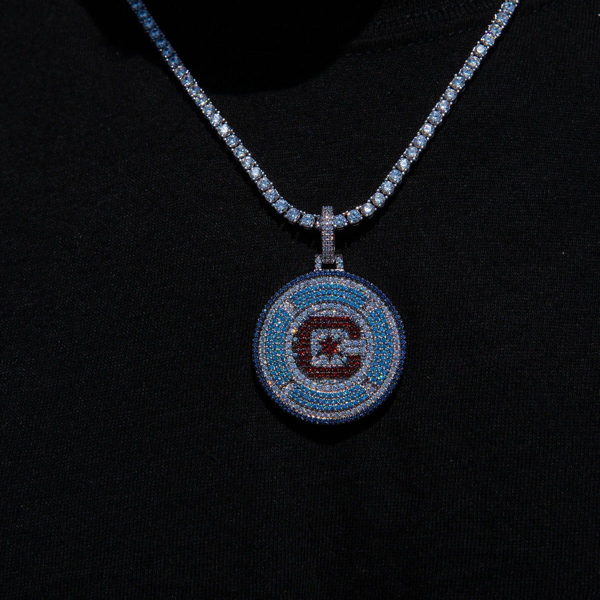 GLD Men Chicago Fire FC Official MLS Logo Pendant in White Gold