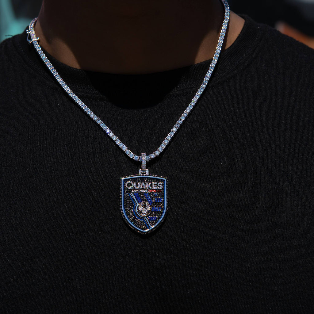 GLD Men San Jose Earthquakes Official MLS Logo Pendant in White Gold