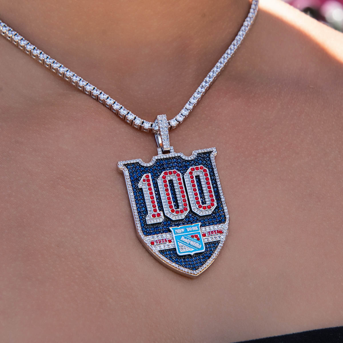 GLD Women New York Rangers Official NHL Centennial Logo Pendant in White Gold