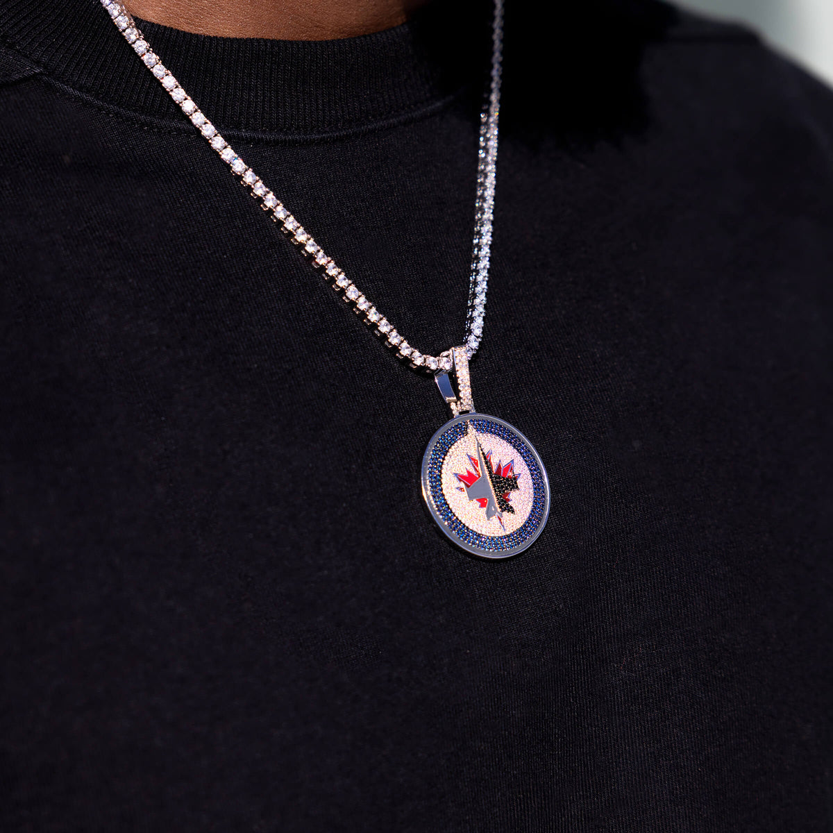 GLD Men Winnipeg Jets Official NHL Logo Pendant in White Gold