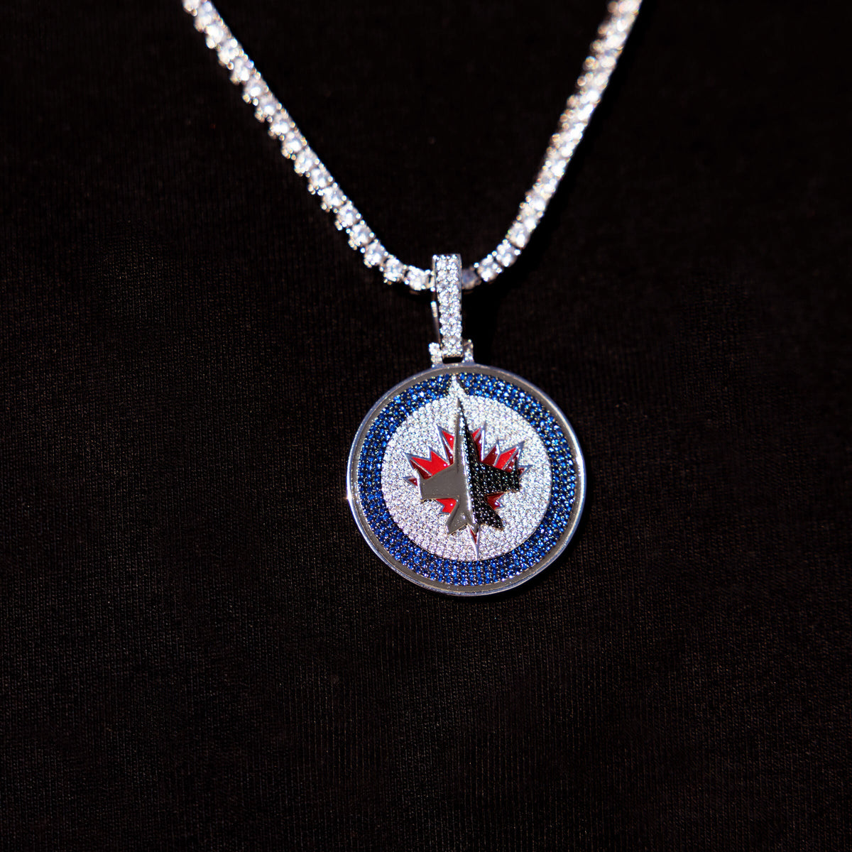 GLD Men Winnipeg Jets Official NHL Logo Pendant in White Gold