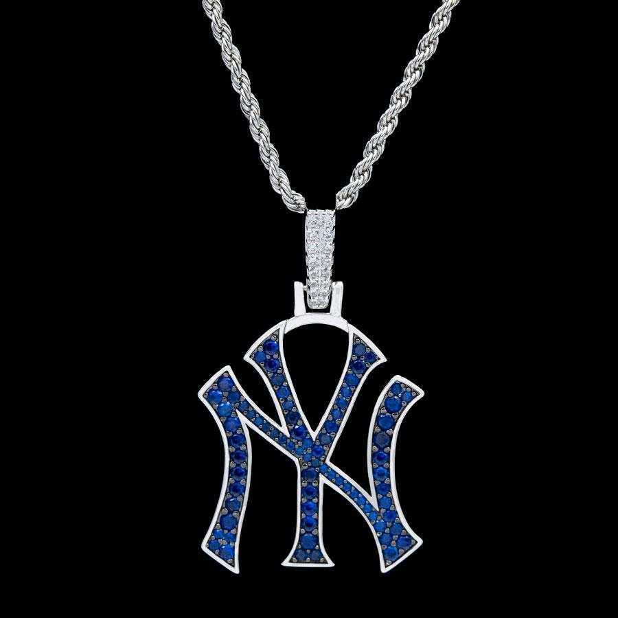 GLD PROMO New York Yankees Official MLB Logo Pendant in White Gold