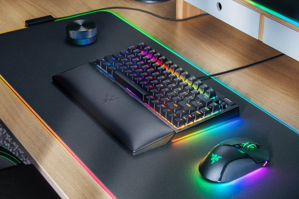 Razer BlackWidow V4 75% Wired Hot-Swappable Mechanical Gaming Keyboard in Black - RZ03-05000200-R3U1 - image 3
