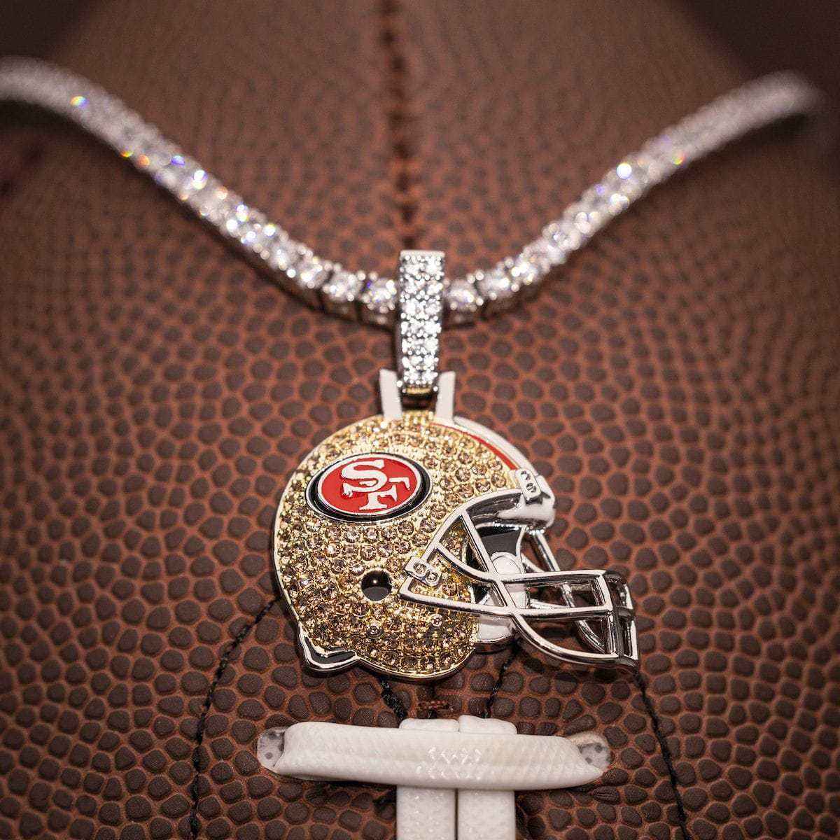 GLD PROMO San Francisco 49ers Official NFL Helmet Pendant