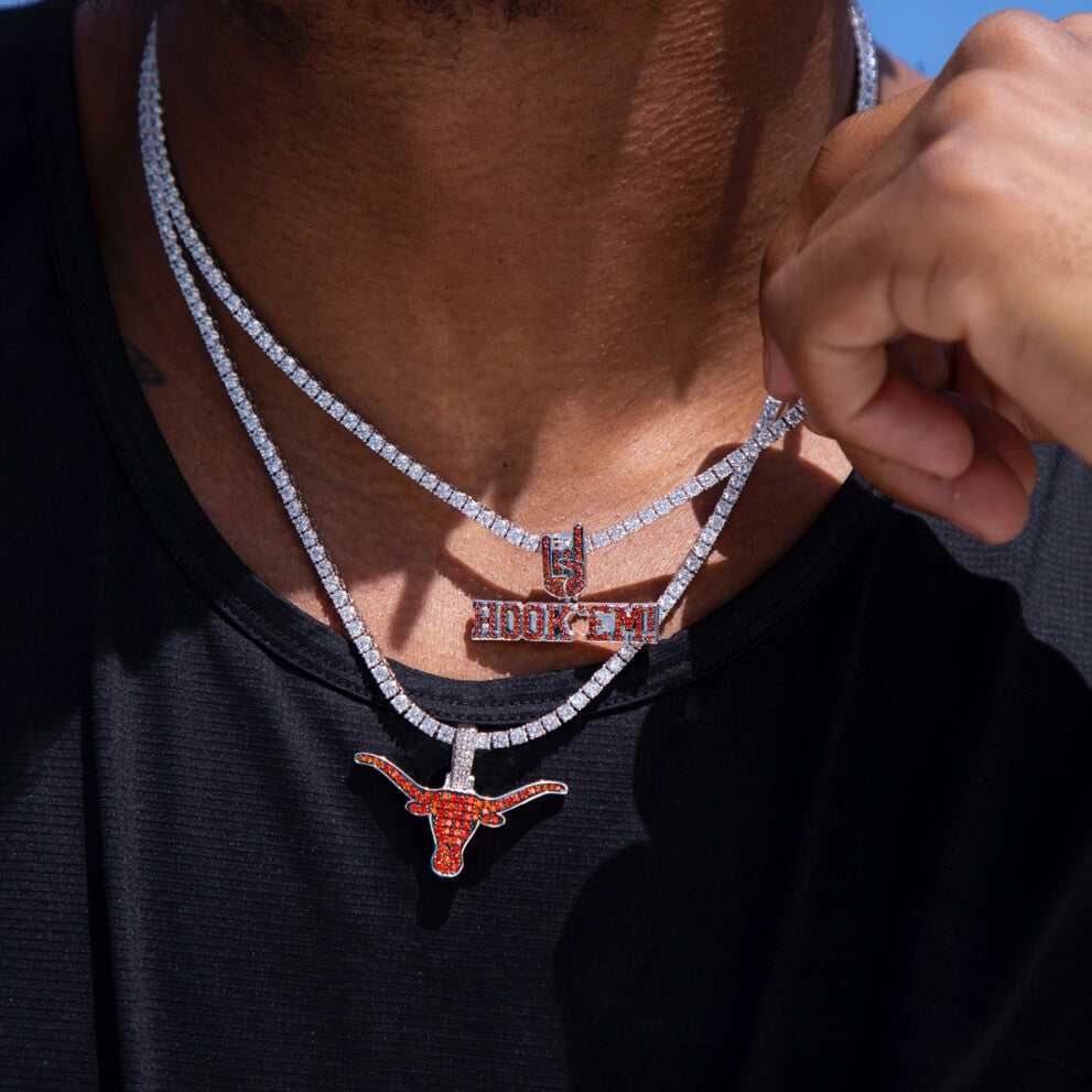 GLD Men Texas Longhorns Official NCAA “Hook 'Em!" Pendant