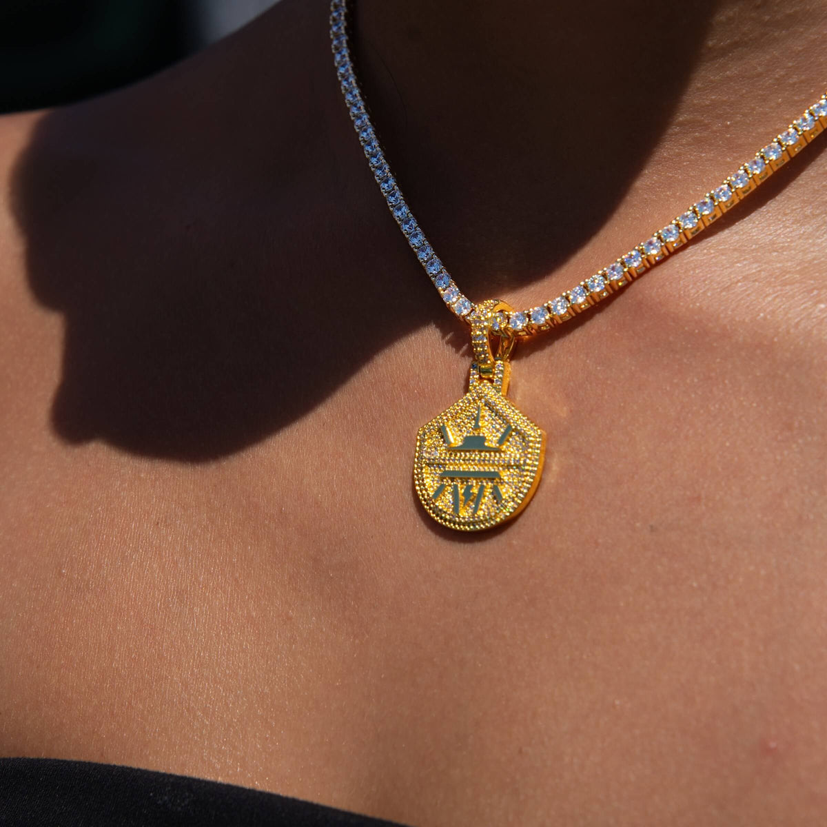 GLD Women Seattle Storm Official WNBA Primary Micro Logo Pendant in Yellow Gold